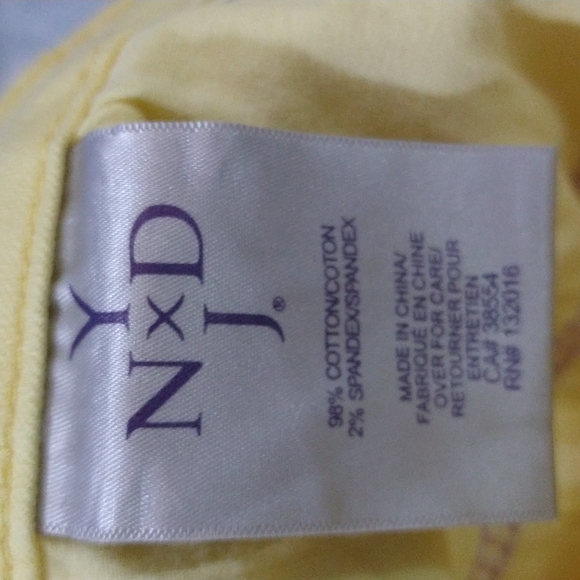 NYDJ Cropped Jeans - Picture 7 of 7